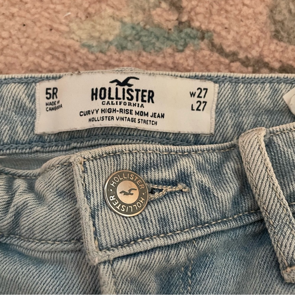 Hollister Light wash distressed blue jeans - Picture 6 of 9